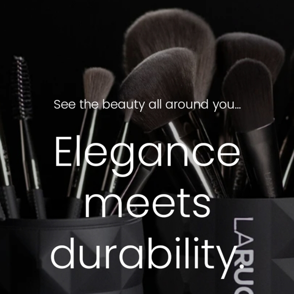 Angled makeup brush - Picture 6 of 6